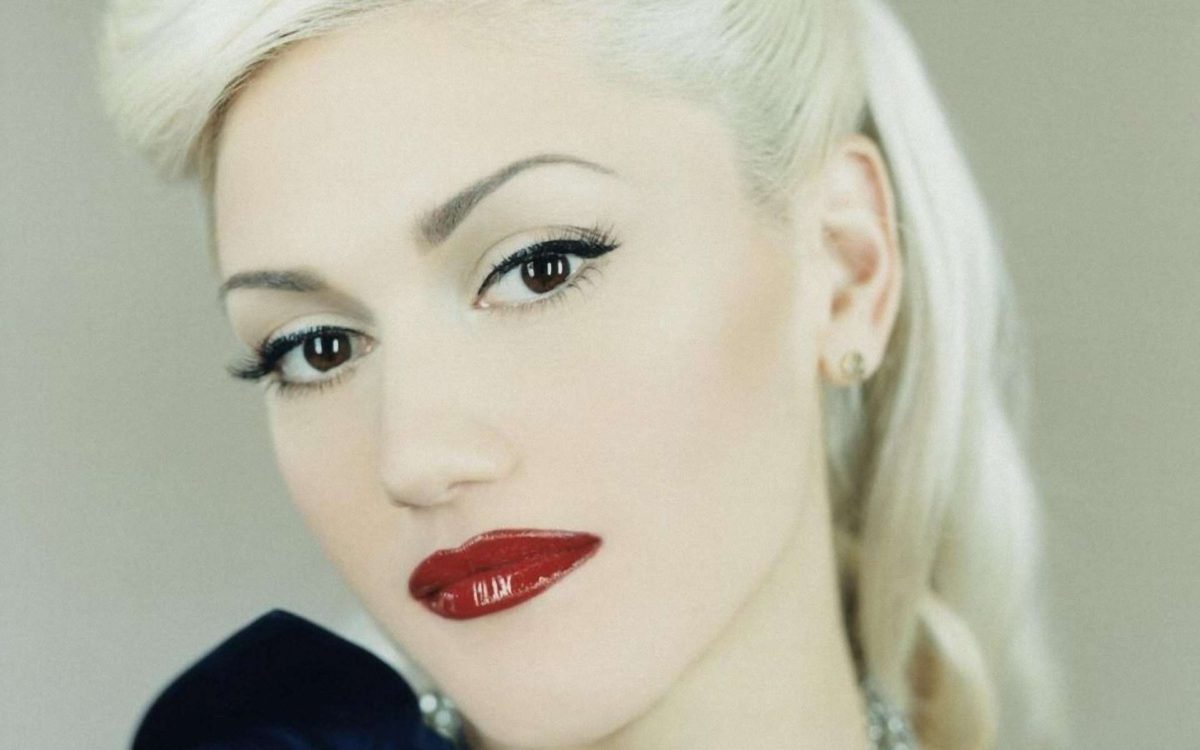 Gwen Stefani saca su línea de maquillaje y es todo un éxito