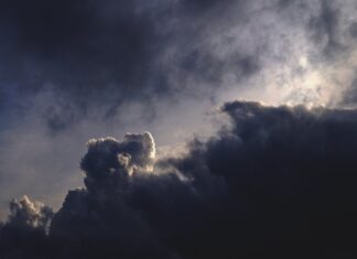 “Mirada en el cielo” Cuento de Samuel Domínguez